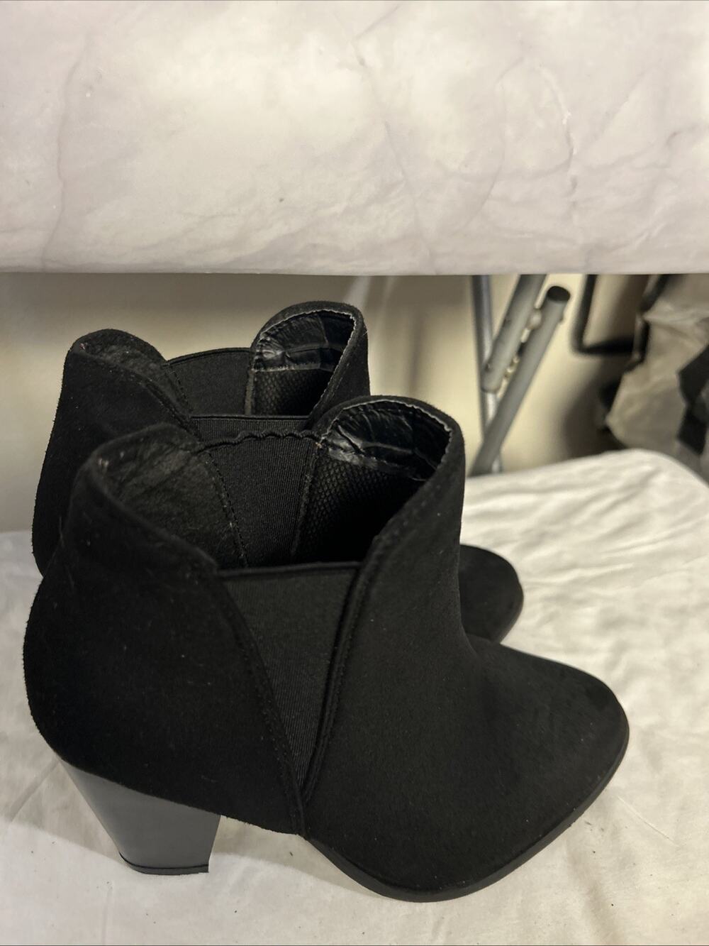 Women's Suade Forever Size 6 Black 3 Inches Ankle Boots Gently Used